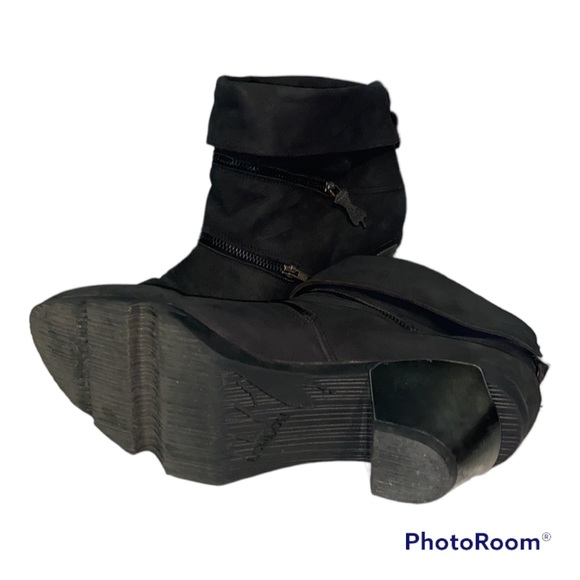 FLY LONDON Leather Moto Zip Chunky Metallic Heeled Booties - Picture 5 of 7